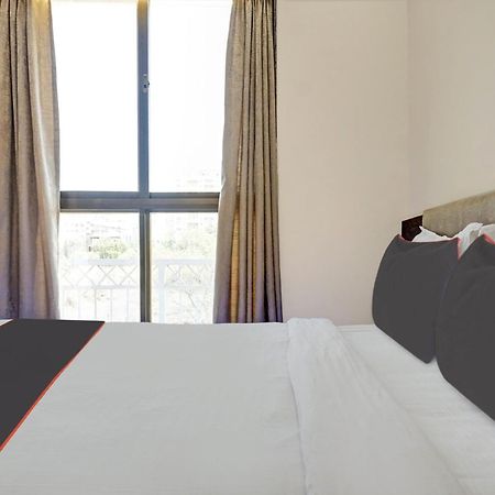 Super Townhouse Poona Royal Hotel Pimpri-Chinchwad Bagian luar foto